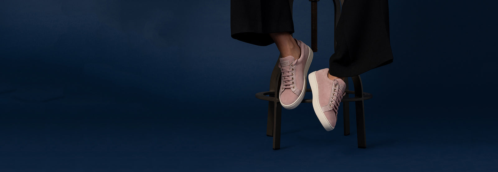 Petitfour • Shoes for small size women  • Made in Portugal • Contacts